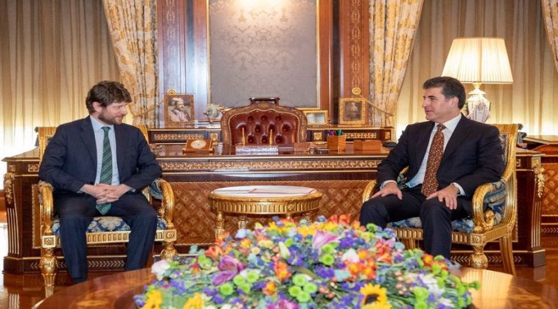 ئیمانوێل ماکرۆن نامەیەک بۆ نێچیرڤان بارزانى دەنێرێت
